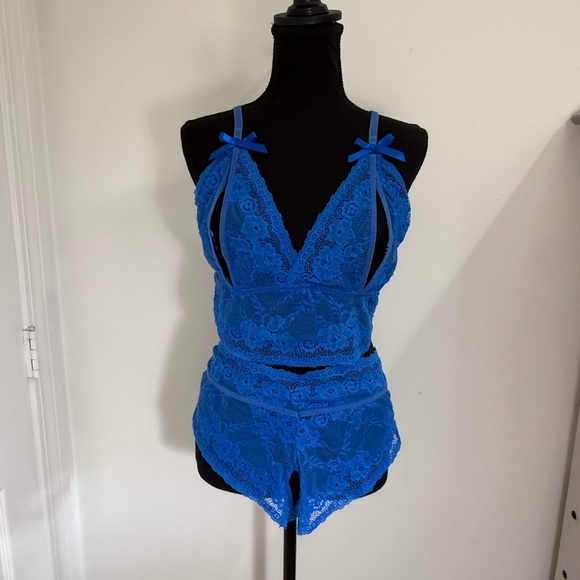 Blue Chemise with Adjustable Straps and Ruched Design - Picture 1 of 5